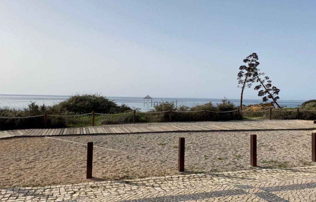 Moradia Térrea junto à praia - K-Invest