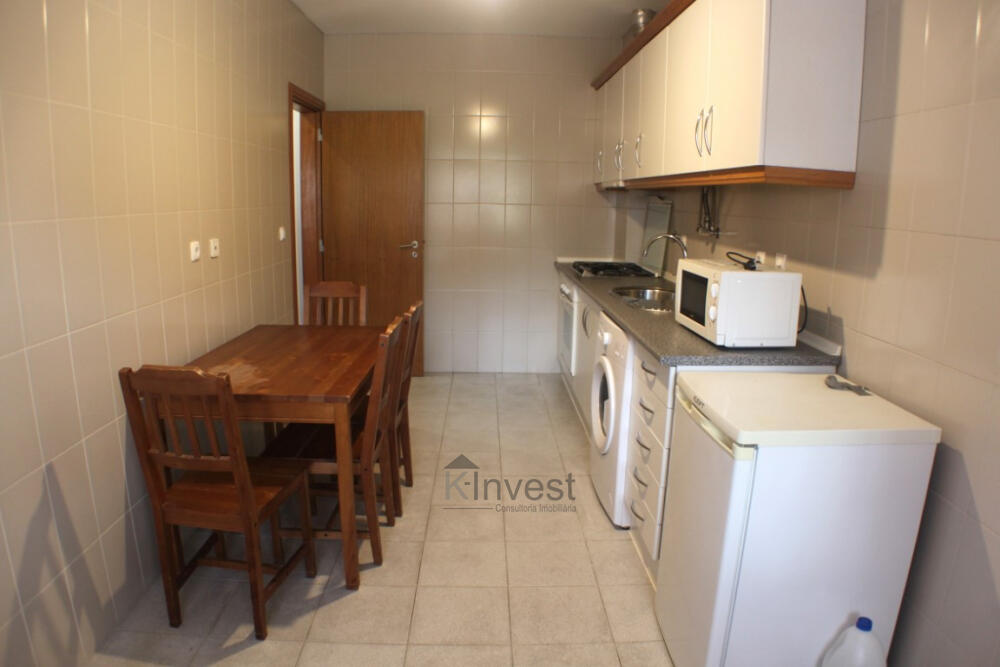 Apartamento T0 com lugar parqueamento - Telheiras