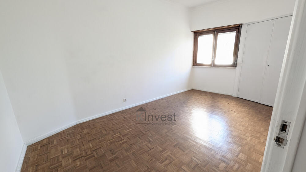 Apartamento T3+1 para Arrendar na Cruz Quebrada