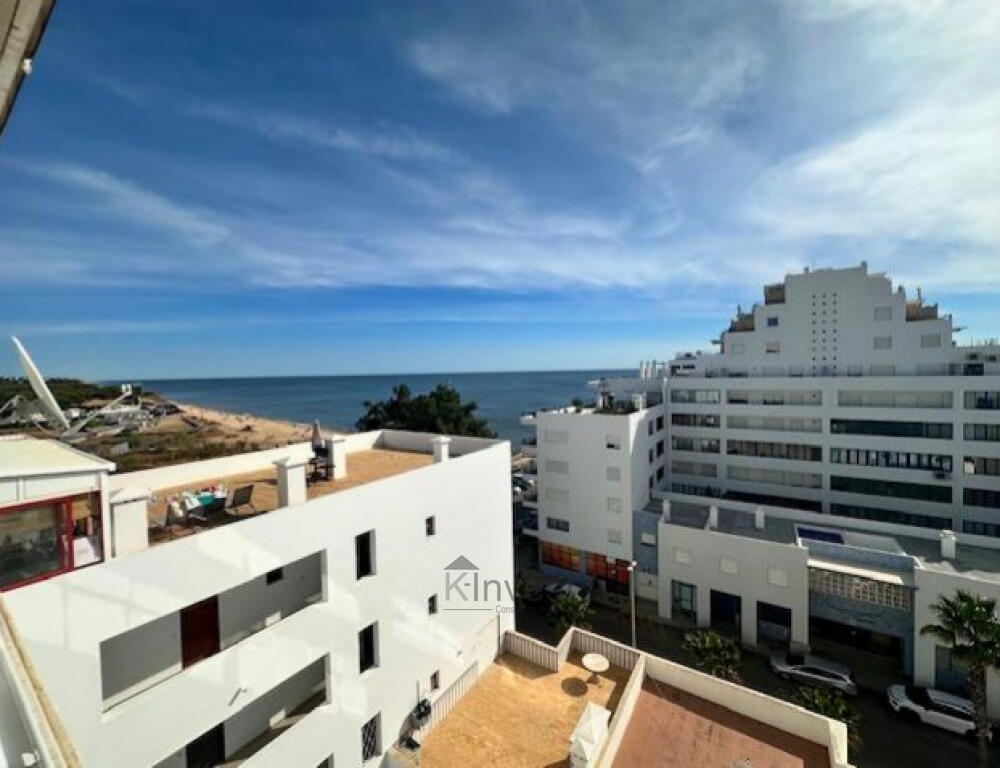 Apartamento T1 na Quarteira com vista frontal de mar