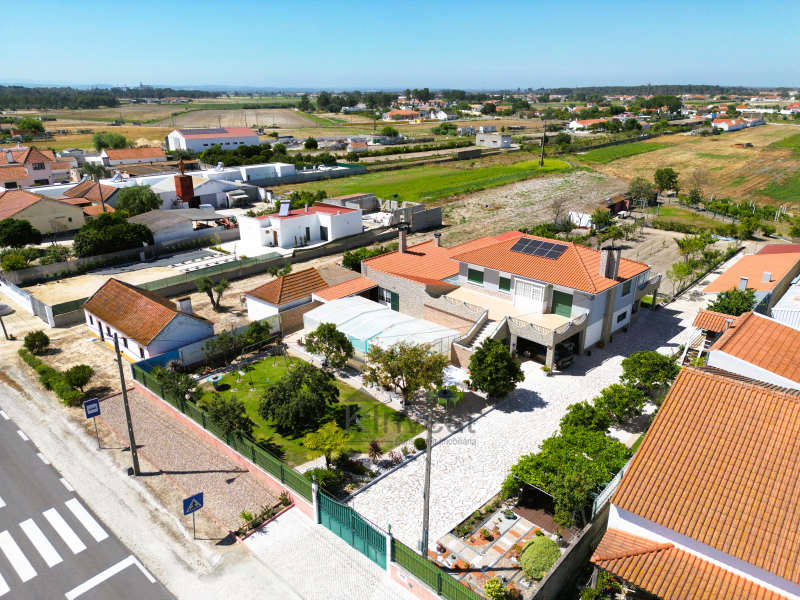 Quinta  com Moradia T6, Casa T2, Piscina Aquecida -  Salvaterra de Magos - k-Invest