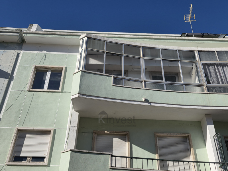 Apartamento T2 convertido em T3, Dafundo , Oeiras