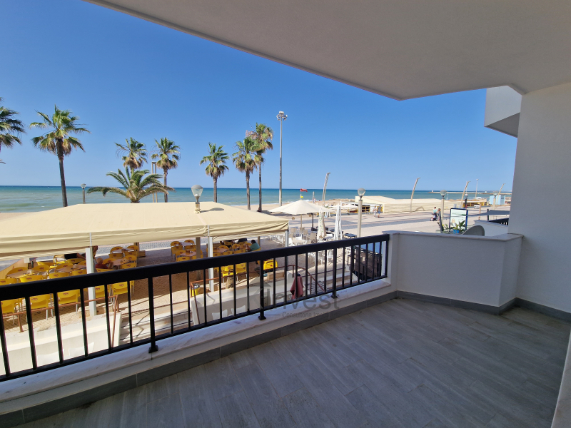 Apartamento T3 Primeira Linha da Praia, Garagem e Vista Mar - Quarteira