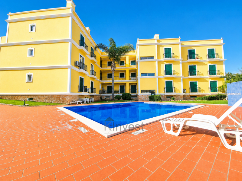 Apartamento T2 com Garagem e Piscina- Ferragudo